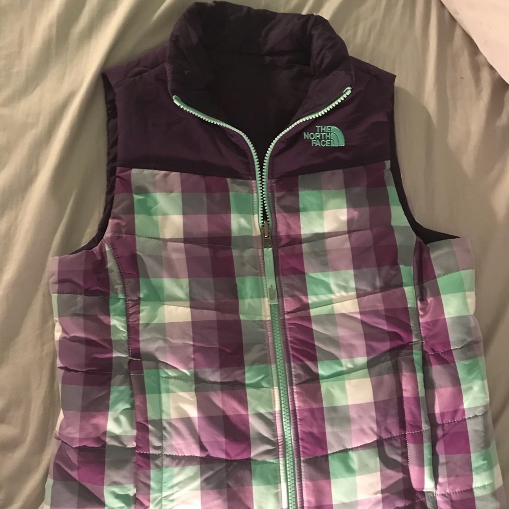 BNWOT Plaid northface vest! - Picture 2 of 7